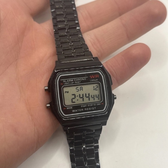 Y2K Vintage Black Digital Watch Adjustable Stainless Steel Unisex - Picture 4 of 6
